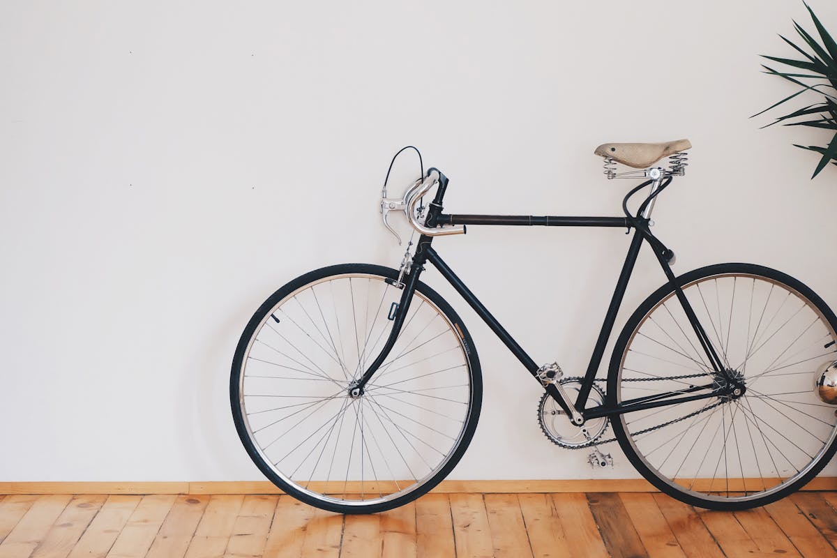 Fahrrad in der Werkstatt — Feinjustierung und Reparatur